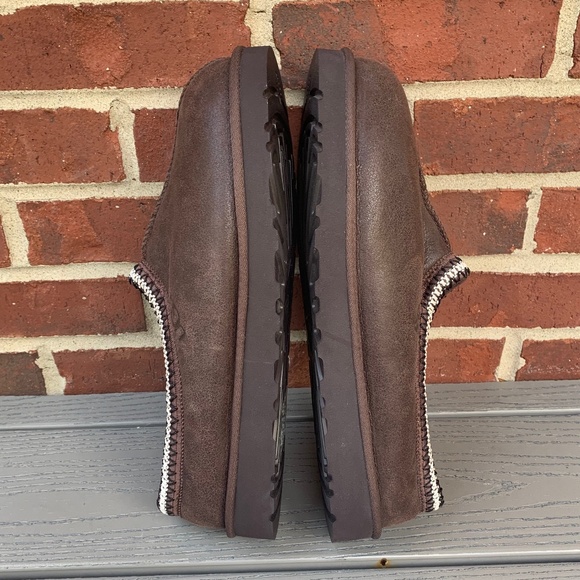 UGG Tasman Men's Leather Slipper - Picture 8 of 12